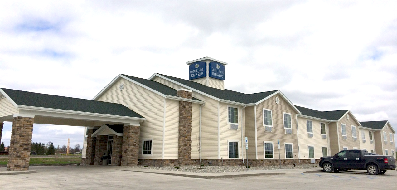 Cobblestone Hotel Exterior