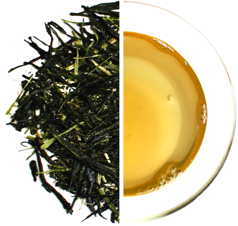 Green Tea Leavesand Brewed Tea