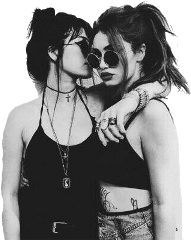 Grunge Fashion Friends Embrace