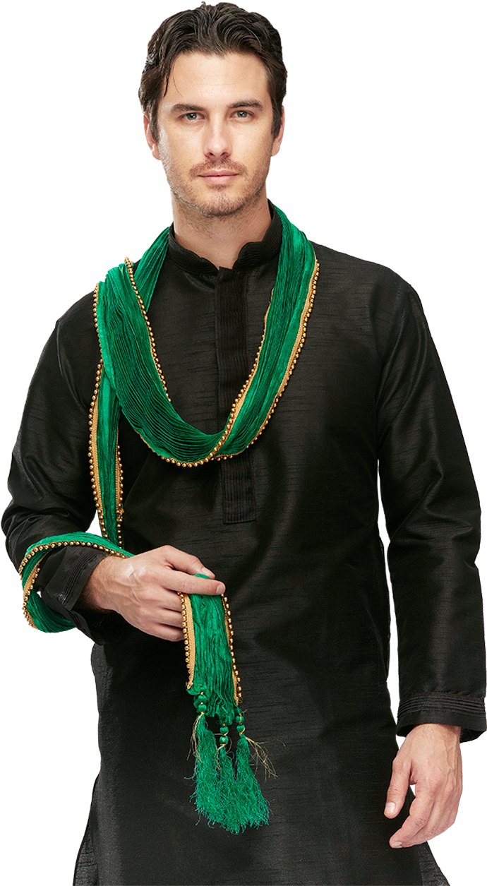 Manin Black Kurtawith Green Dupatta