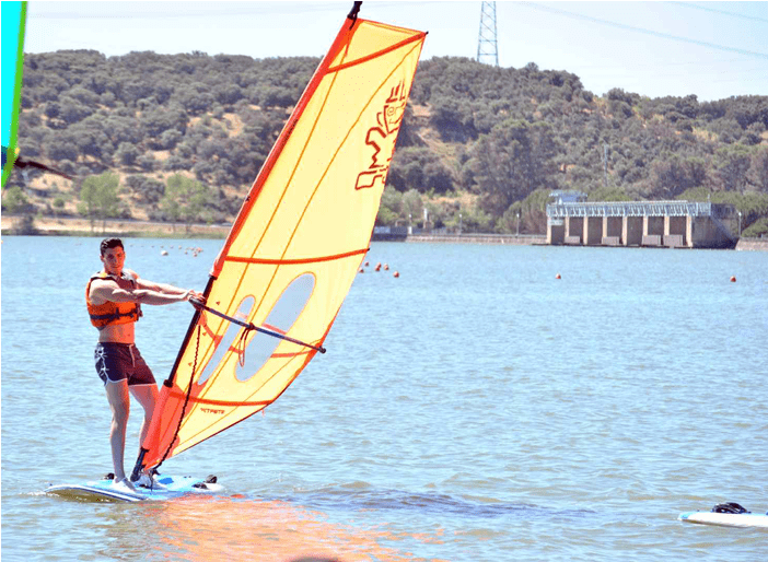 Windsurferin Actionat Lake