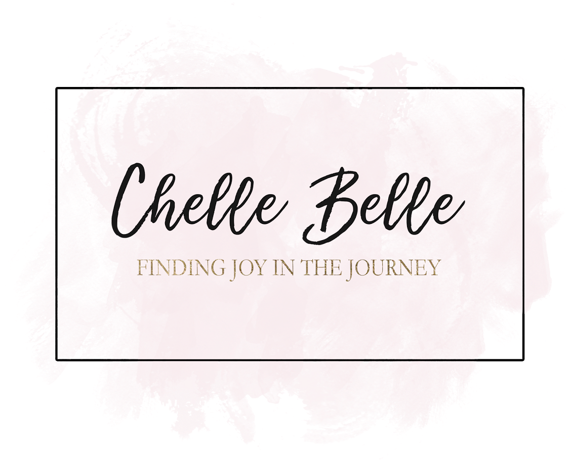 Chelle Belle Logo Design PNG Image