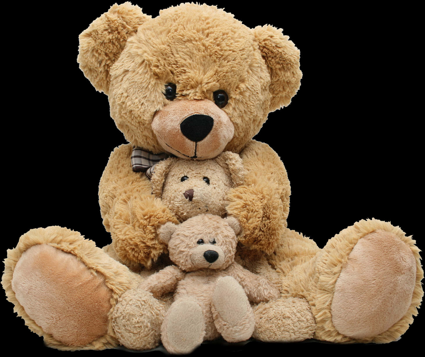 Three_ Teddy_ Bears_ Family_ Portrait PNG Image