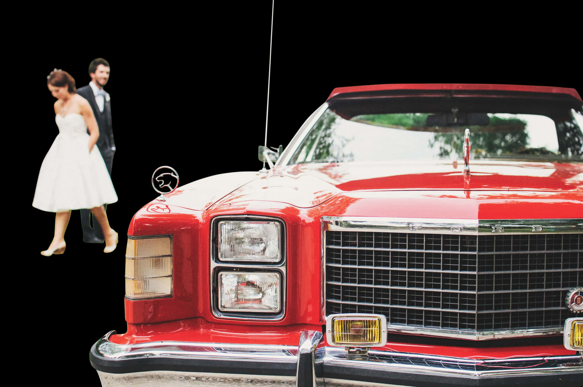 Wedding Coupleand Classic Car PNG Image