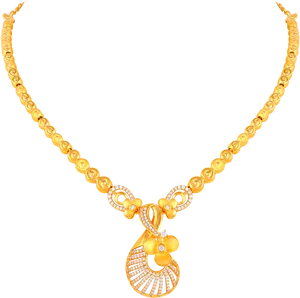 Elegant Golden Necklacewith Pendant PNG Image