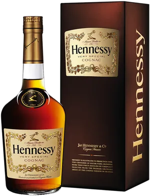 Hennessy_ Very_ Special_ Cognac_ Bottle_and_ Box PNG Image