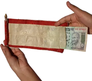 Indian100 Rupee Notein Wallet PNG Image