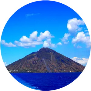 Majestic_ Island_ Volcano PNG Image