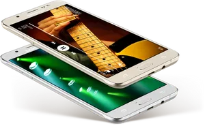 Samsung Smartphones Displaying Multimedia Content PNG