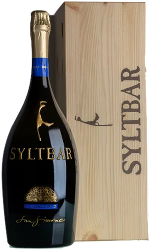 Syltbar Sparkling Wine Bottleand Wooden Box PNG Image