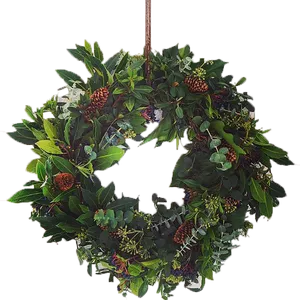 Traditional Green Christmas Wreath PNG Image